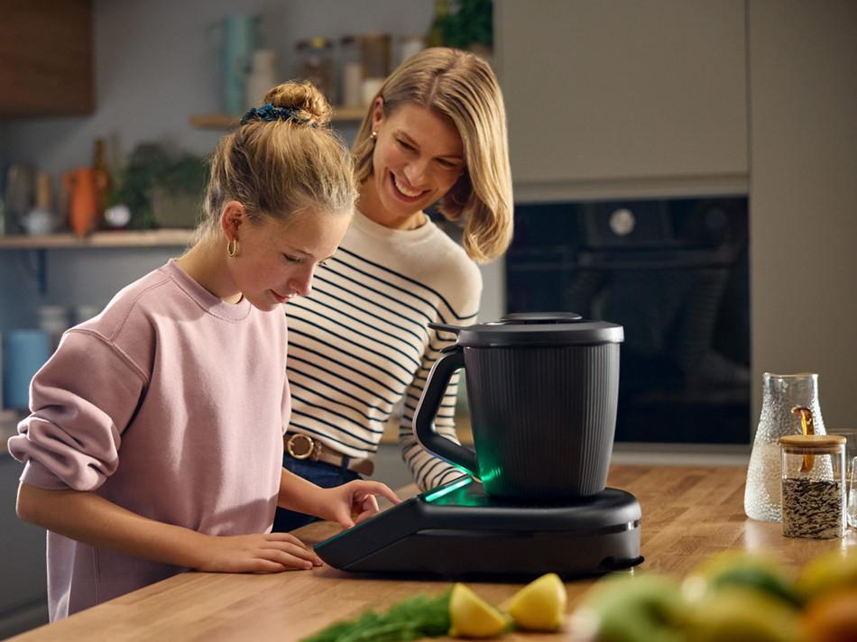 nauka gotowania dla dzieci gotowanie z dziećmi Thermomix dla dzieci dzieci gotują w Thermomixie przepisy dla dzieci Thermomix bezpieczne gotowanie z dziećmi samodzielność dzieci w kuchni nauka samodzielności przez gotowanie Thermomix a rozwój dziecka gotowanie z Thermomixem dla rodzin zdrowe nawyki żywieniowe dzieci wspólne gotowanie z dzieckiem rodzinne gotowanie Thermomix Thermomix dla początkujących dzieci dzieci uczą się gotować
